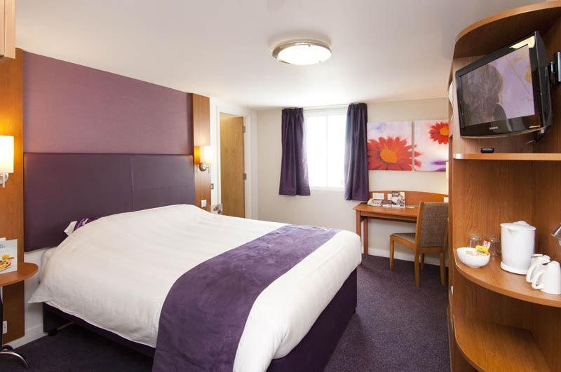 Premier Inn Wirral - 헤즈월 외부 사진